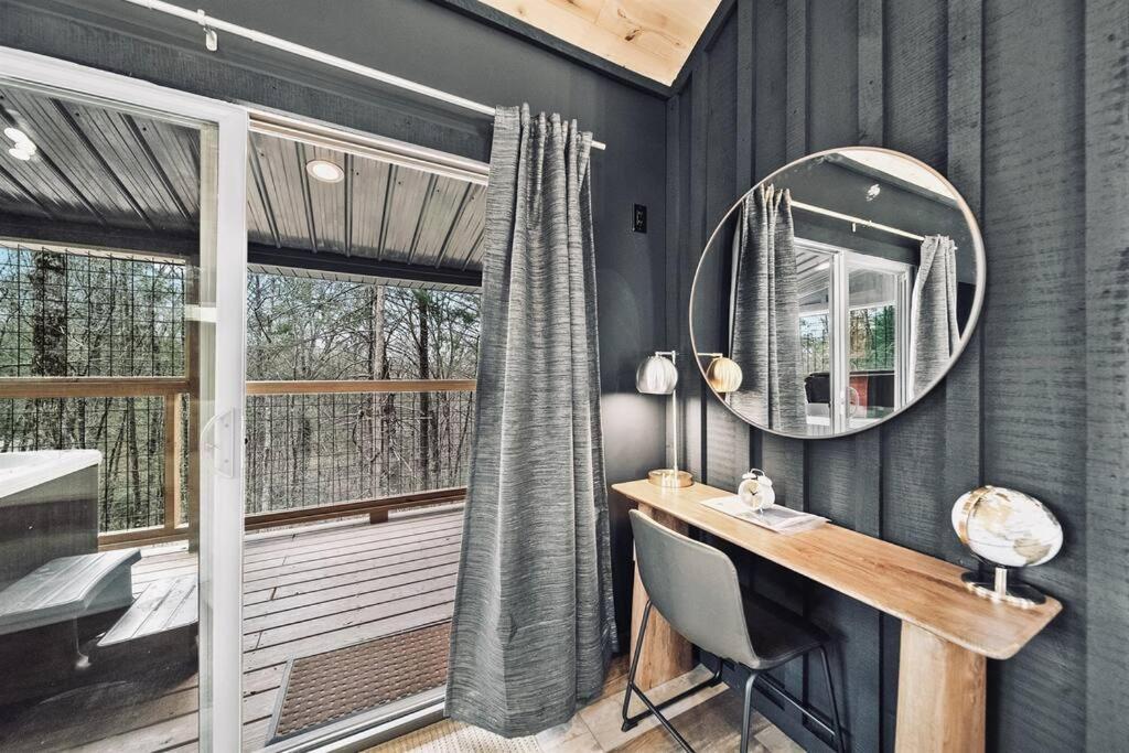 Honeymoon Couples Cabin Secluded, Hot Tub, Views Sevierville Buitenkant foto