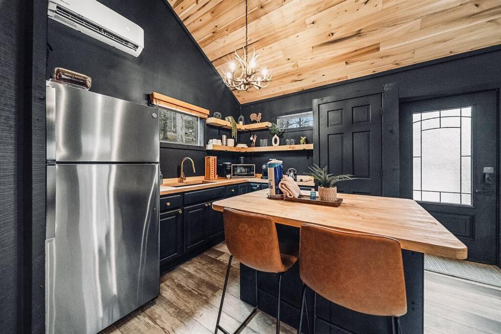Honeymoon Couples Cabin Secluded, Hot Tub, Views Sevierville Buitenkant foto