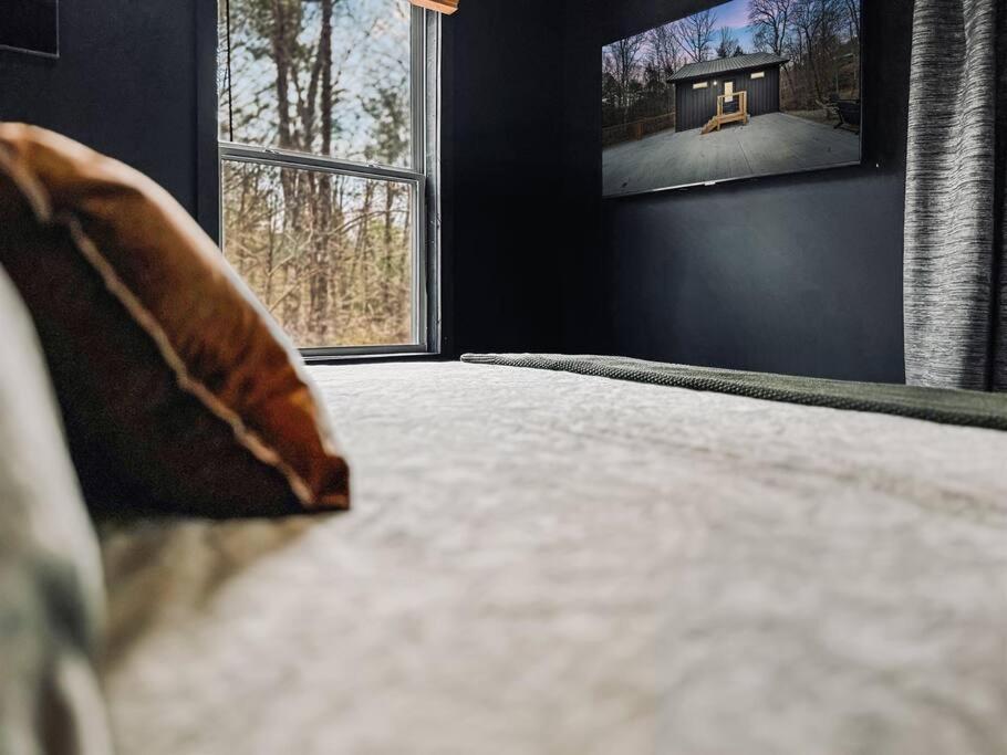 Honeymoon Couples Cabin Secluded, Hot Tub, Views Sevierville Buitenkant foto